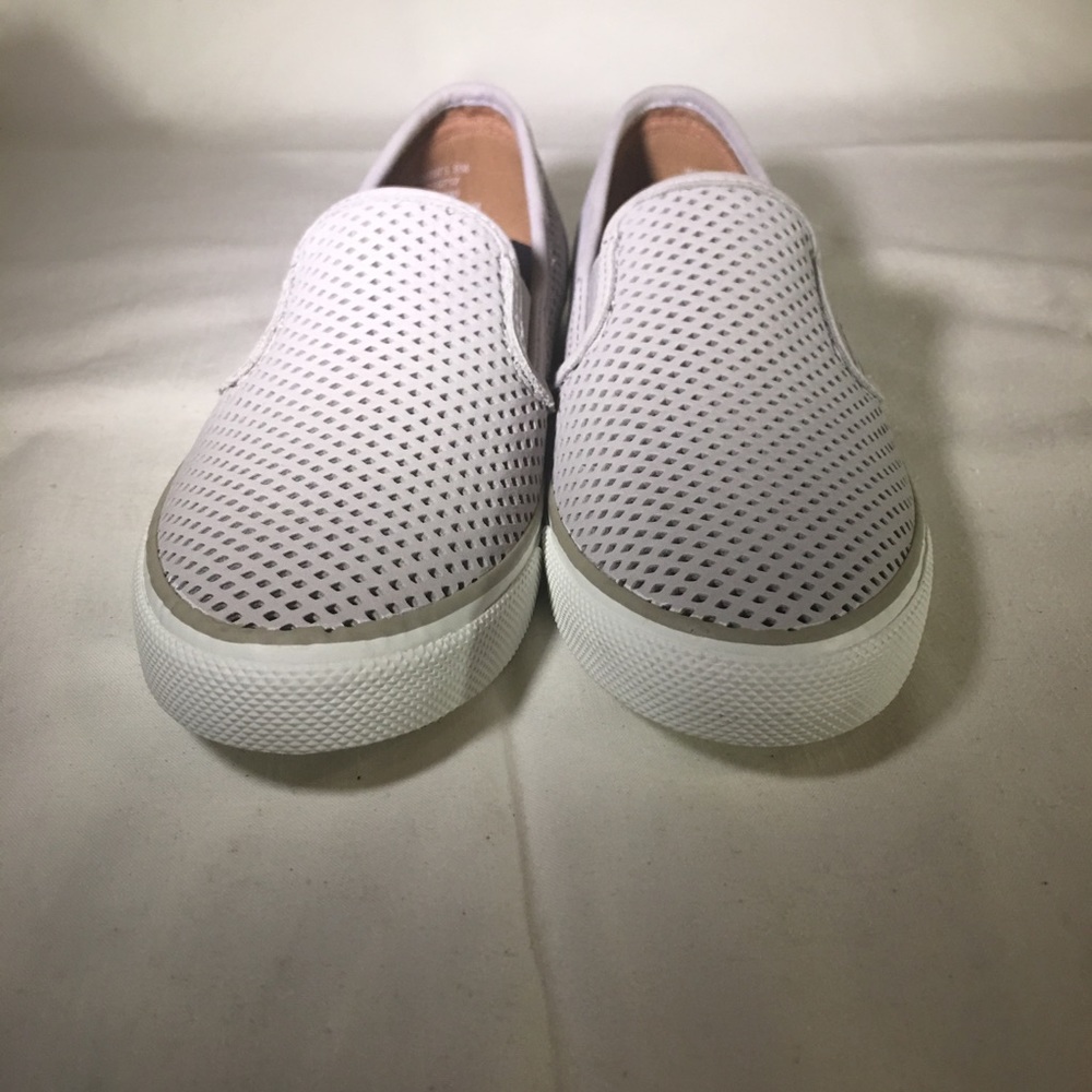 SPERRY perforated gray shoes